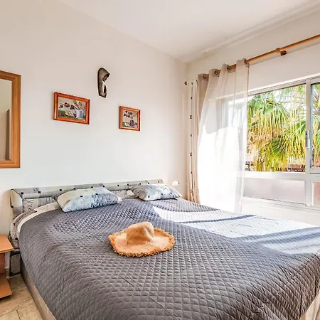 Botrel By Interhome Lejlighed